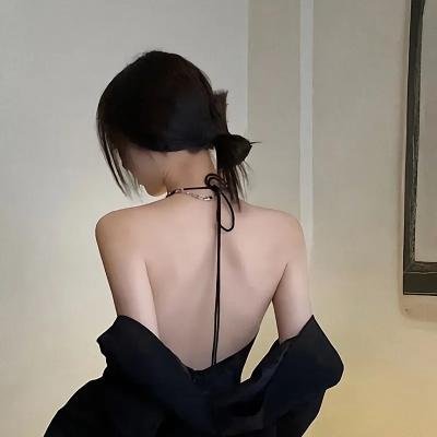 相遇骤雨中